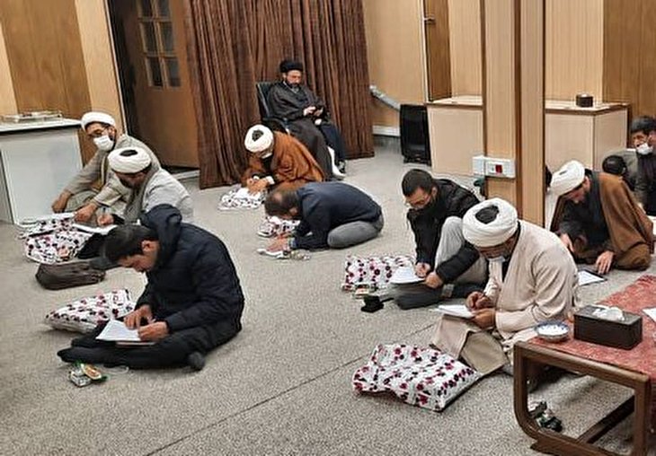 آزمون فقهی امر به معروف و نهی از منکر در شهر قم برگزار شد