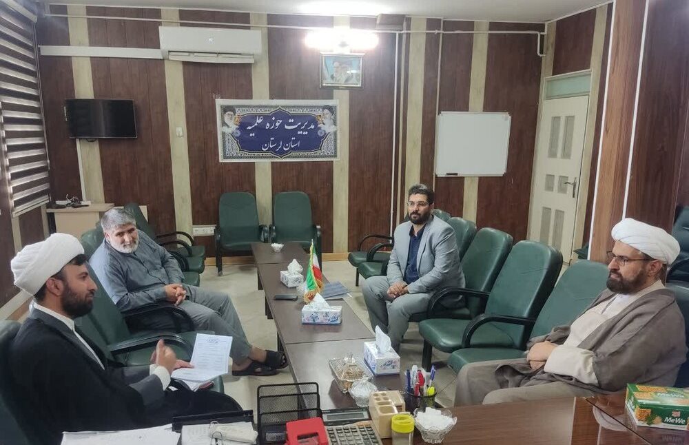  انعقاد تفاهم نامه همکاری حوزه علمیه و ستاد امر به معروف و نهی از منکر لرستان 