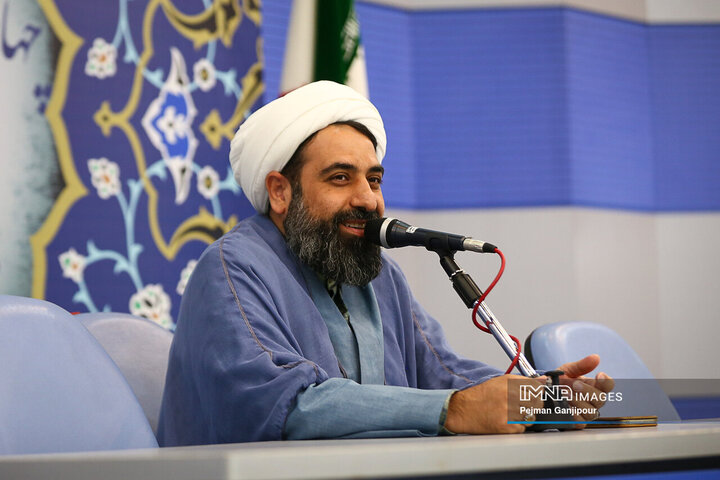 استکبارستیزی رسالت اصلی جوان مسلمان ایرانی است