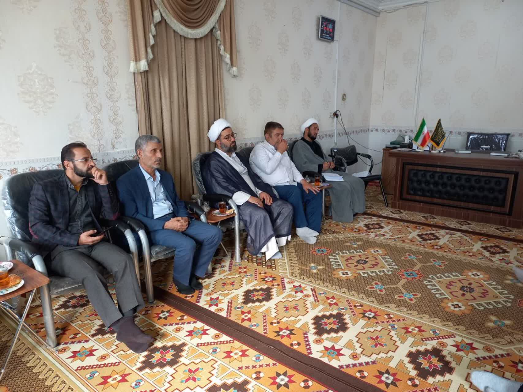 جلسه هماهنگی شورای امربه معروف مساجد و محلات با حضور مسئولین محترم  شهرستان ابرکوه