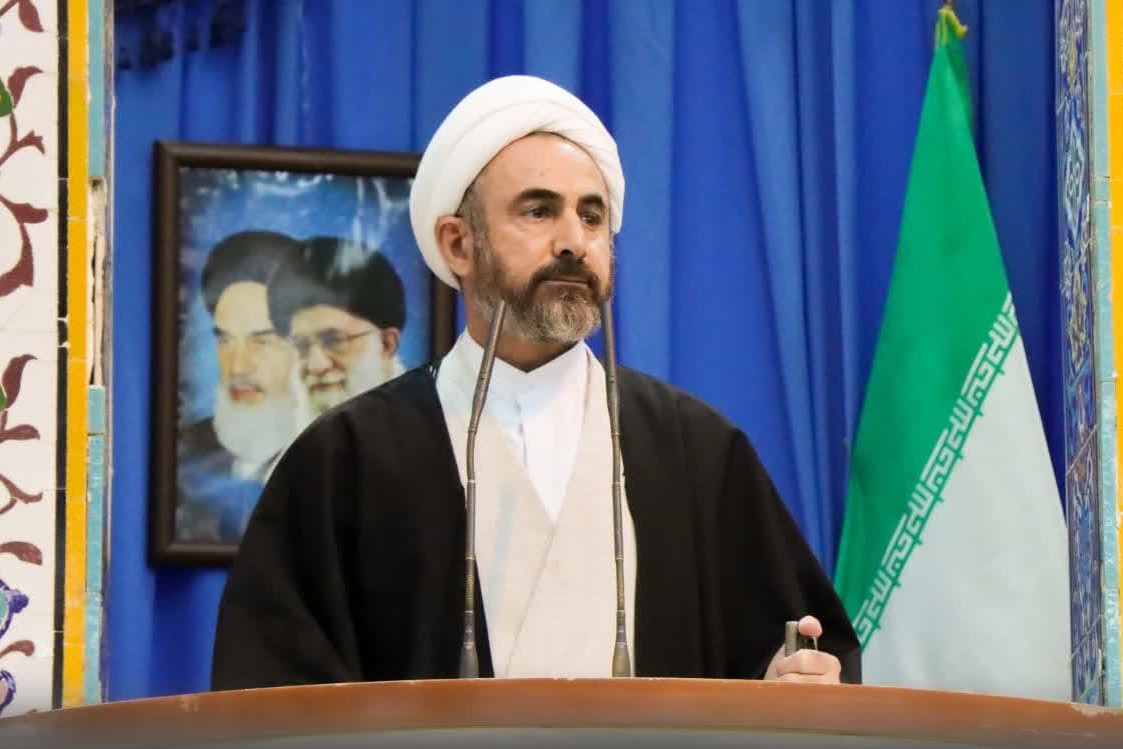 مسئولان متواضعانه برای رفع مشکلات بسیجیان تلاش کنند