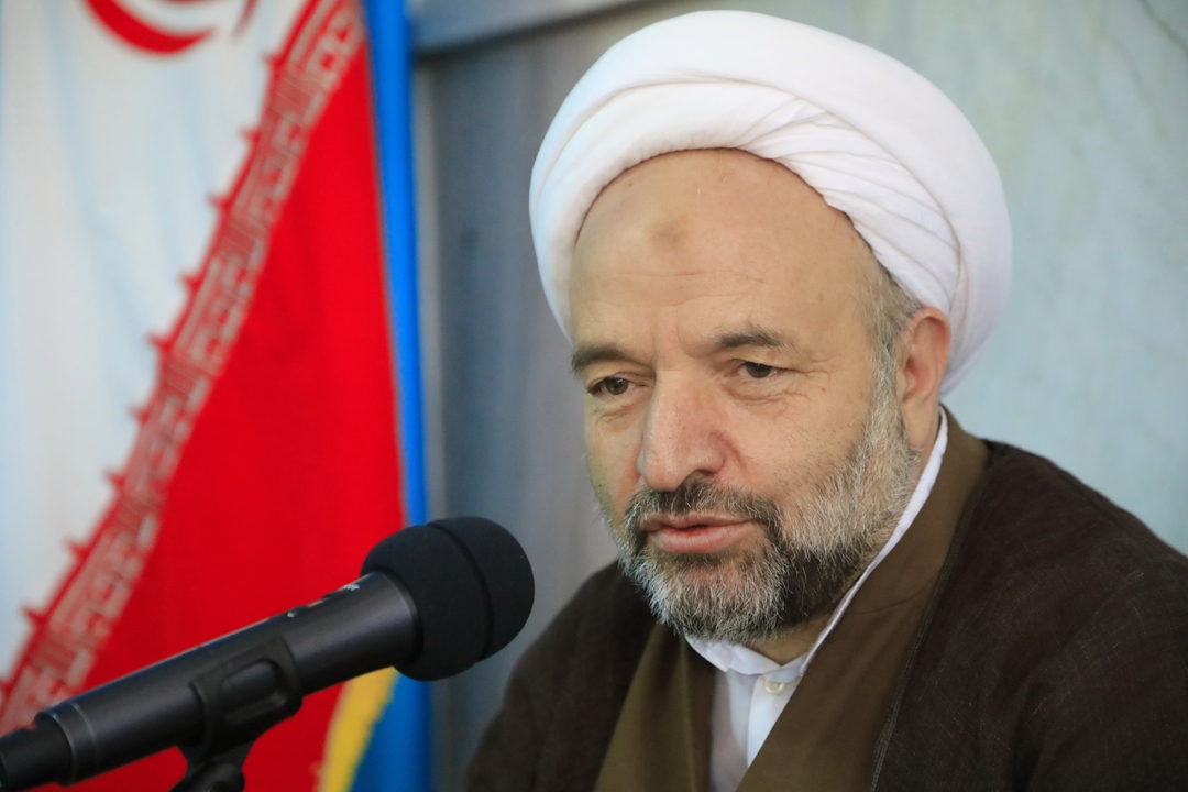 تصمیم تازه برای زنان کارمندی که بیرون از محل کار بی حجاب هستند