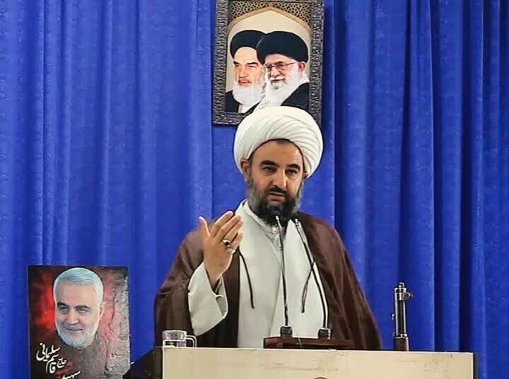 مسئولان استانی در بطن جامعه حضور داشته باشند