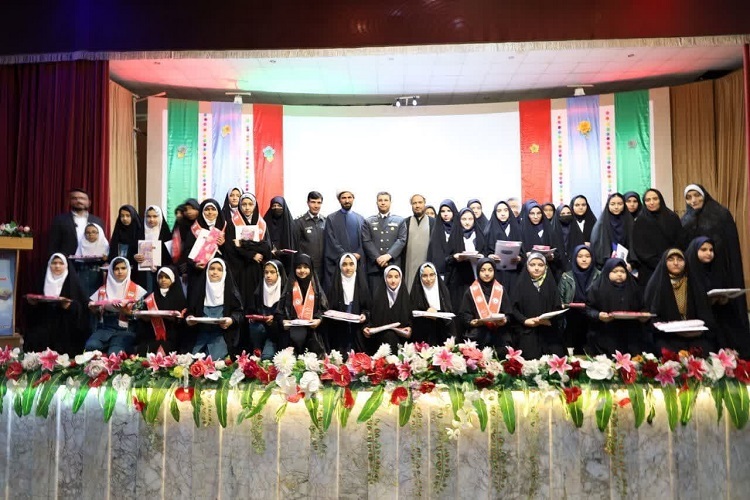 بی‌حجابی باعث ویرانی کانون خانواده است/ جشنواره گوهر فاطمی با موضوع عفاف و حجاب در مشهد به کار خود پایان داد