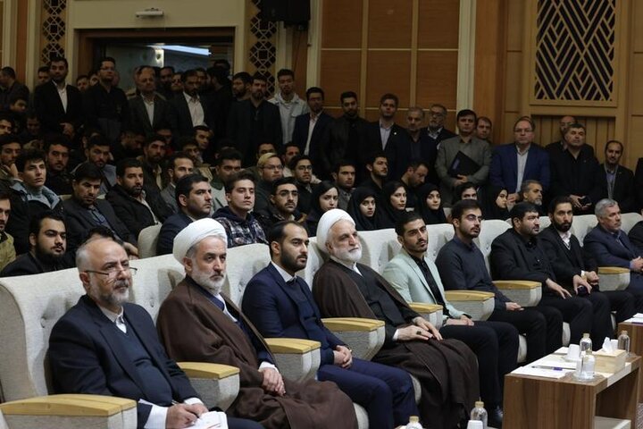 مطالبه‌گری باید به نحوی باشد که نتیجه و ثمر داشته باشد