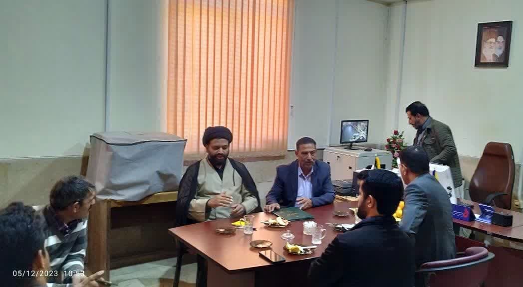 نخستین جلسه شورای امر به معروف و نهی از منکر اداره پست شهرستان زرند برگزار شد