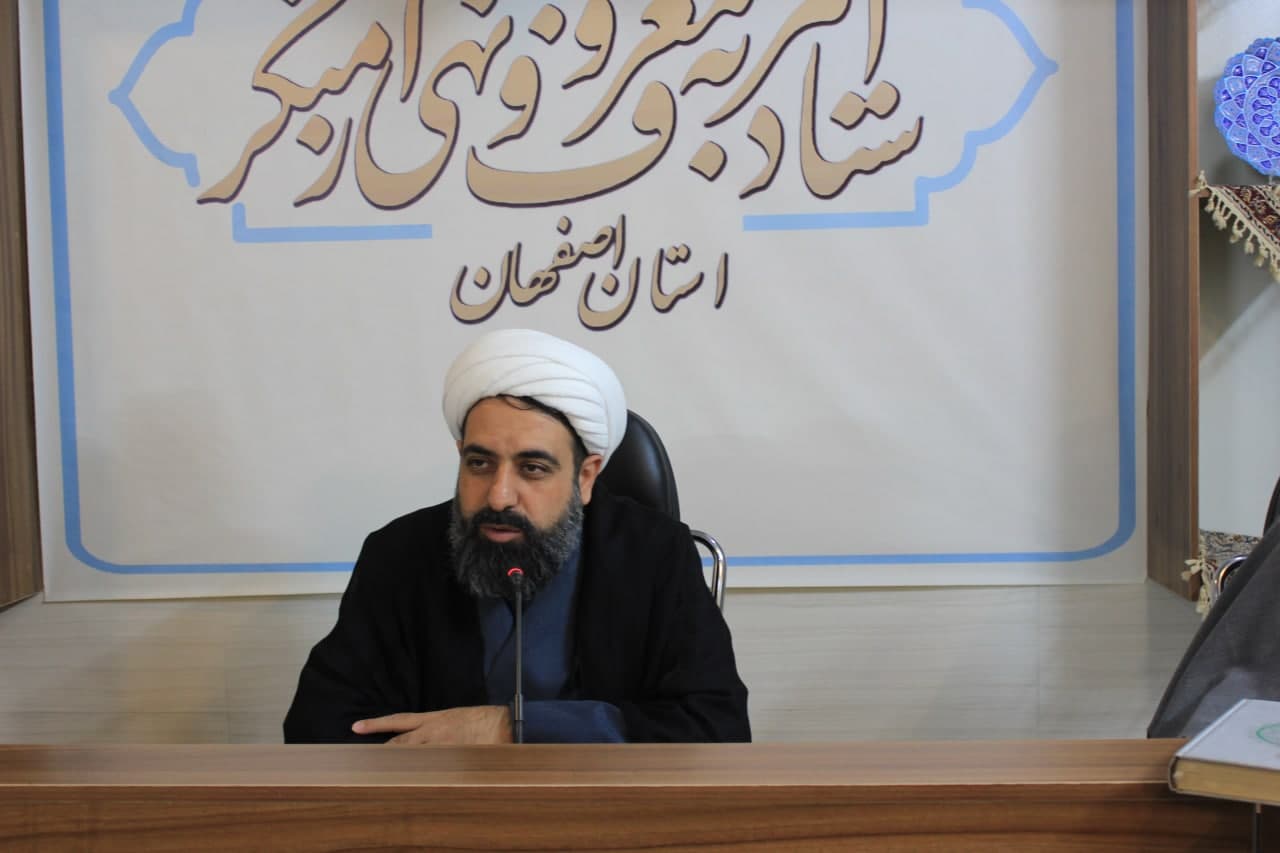 حضور در انتخابات یکی از معروفات بسیار مهم است