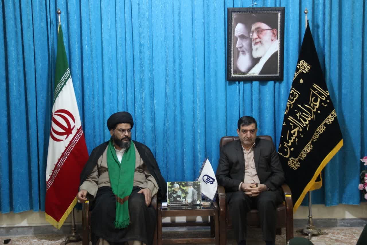 اولین و مهمترین حوزه امر به معروف و نهی از منکر متوجه خود ما مسئولین است