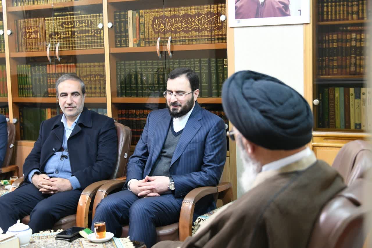 روحیه ما تا زمانی که دنبال جلب نظر غرب باشیم، اسلامی نخواهد شد