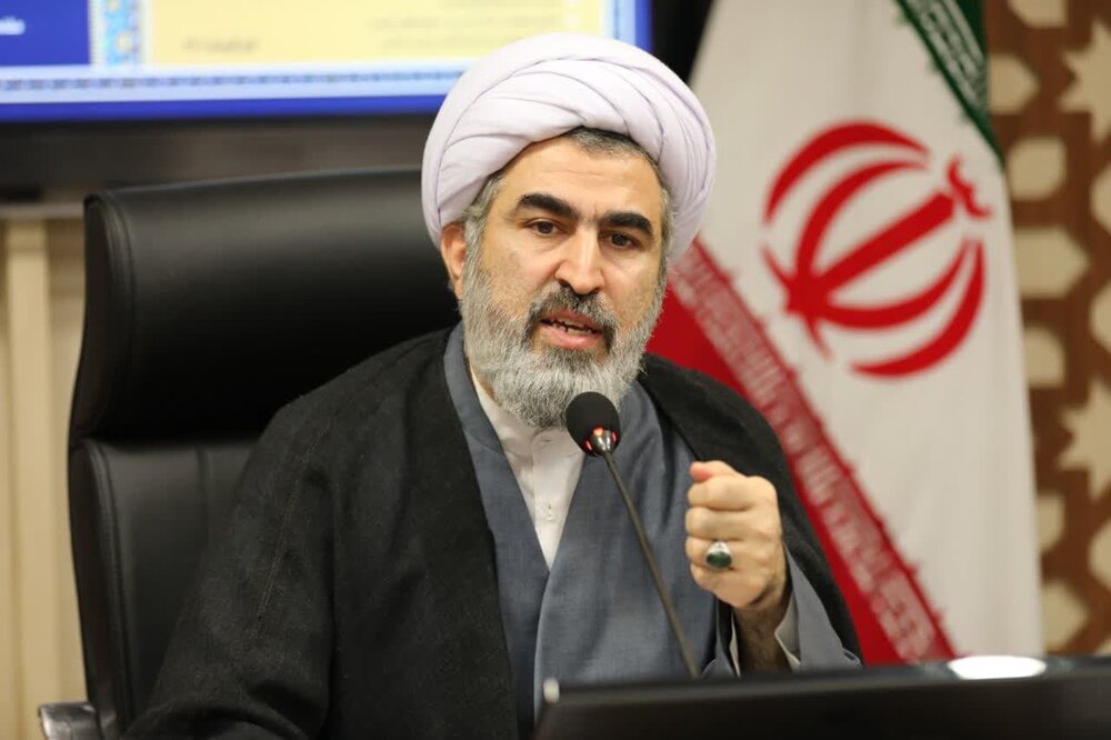 بی حجابی با دینداری سازگار نیست