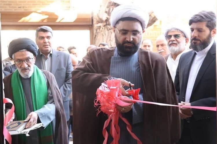  درمان بسیاری از منکرات و معضلات رفتاری و فکری انسان با افزایش سرانه مطالعه/ترویج فرهنگ مطالعه دعوت به معروف است