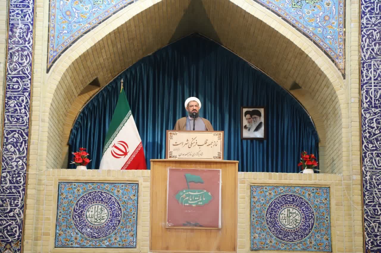  بیان مطالبات مردم به معنای تایید طاغوت و یا بازگشت به گذشته نیست