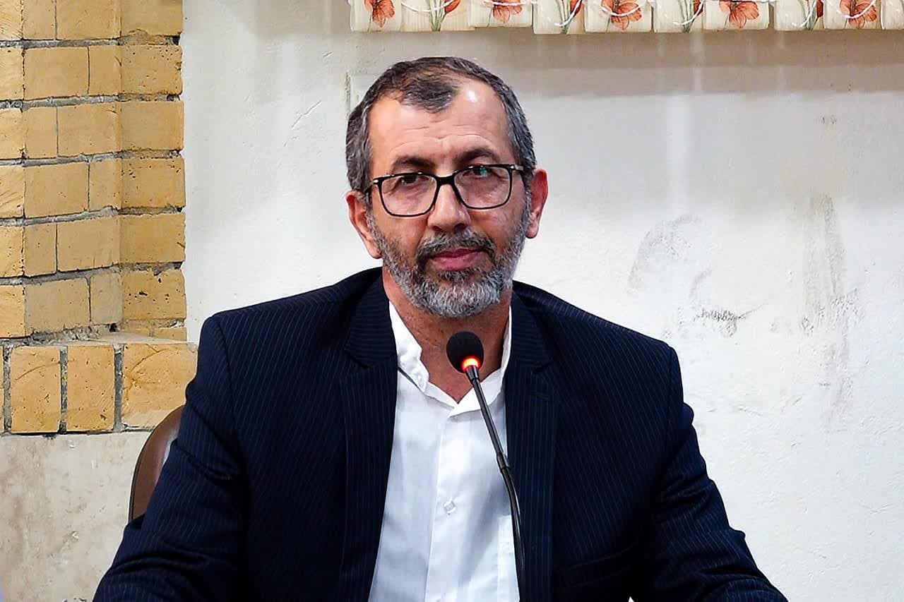 دهه فجر یاد آور پیروزی انقلاب شکوهمند اسلامی ایران است که نگینی درخشان در تاریخ معاصر ایران به حساب می آید