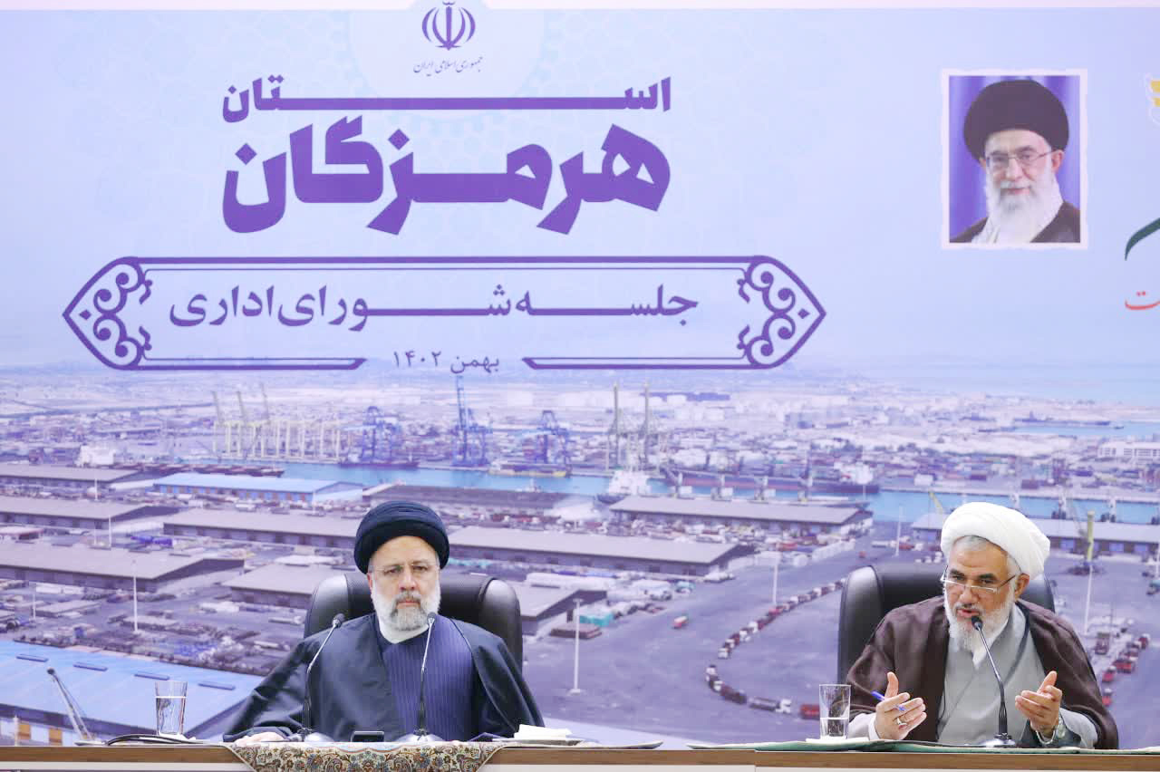 از حضور مدیران پروازی در صنایع هرمزگان جلوگیری شود