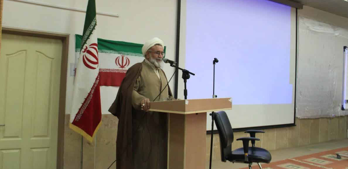برگزاری کارگاه آموزش توانمند سازی دبیران و رابطین امر به معروف و نهی از منکر شهرستان ابرکوه 