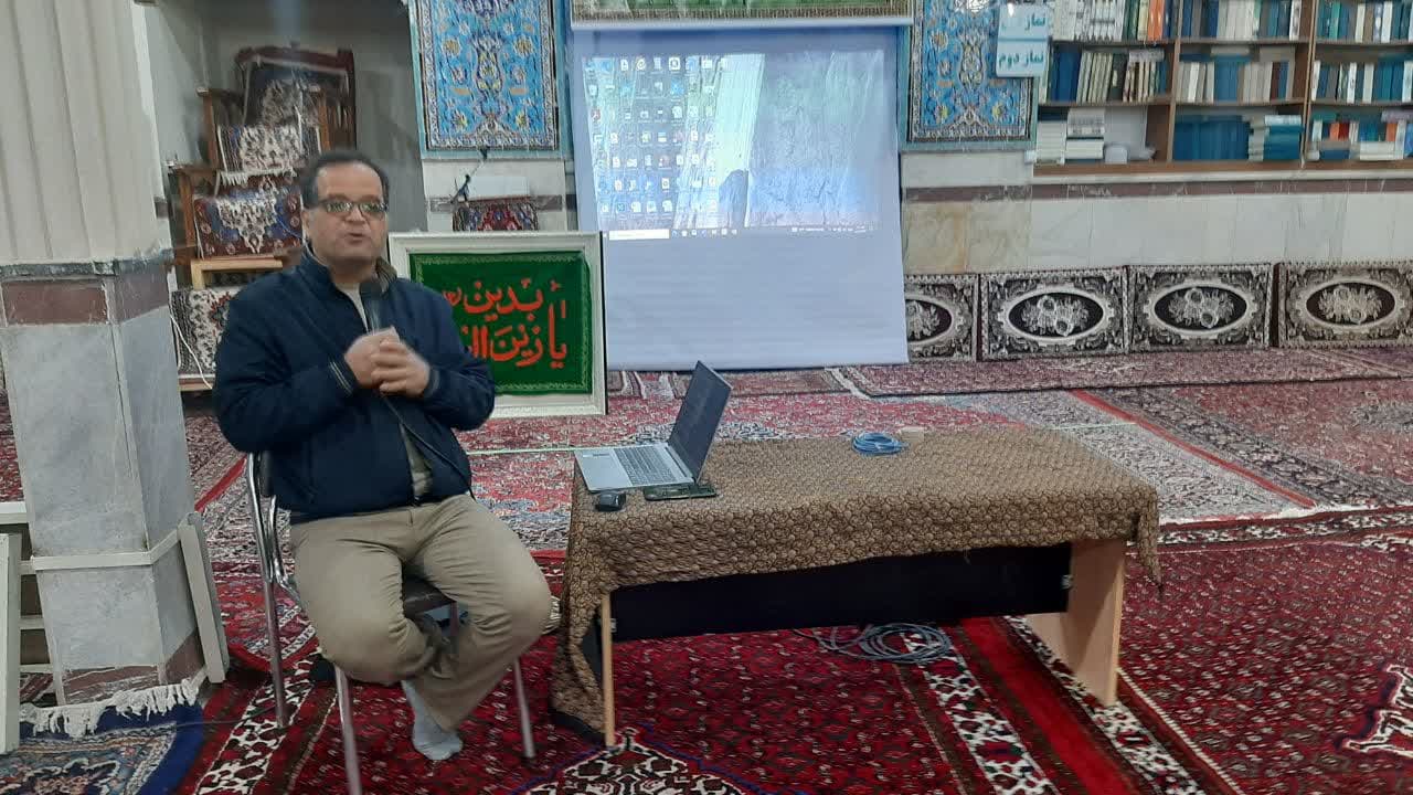سخنرانی دبیر ستاد امر به معروف و نهی از منکر شهرستان فامنین 