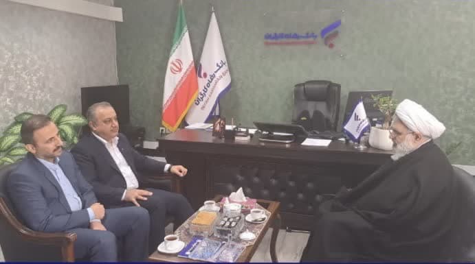 حجت‌الاسلام‌والمسلمین دیلم دبیر ستاد امربه‌معروف و نهی از منکر استان با مدیریت شعب بانک رفاه استان گلستان دیدار کرد.
