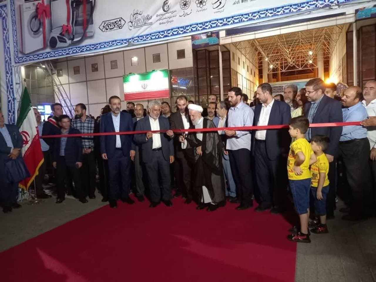 نیم‌نگاهی به فعالیت‌های ستاد امربه‌معروف و نهی‌ازمنکر خراسان رضوی در سال ۱۴۰۲+فیلم
