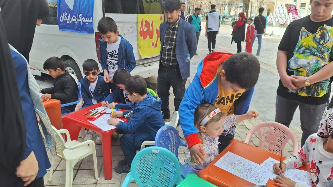آموزرش مسئولیت‌پذیری اجتماعی در غرفه‌های «کودک و نوجوان» مهرانه در مشهد+فیلم