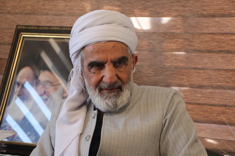 اگر از فساد جلوگیری نشود همه جامعه در منجلاب آن غرق خواهند شد