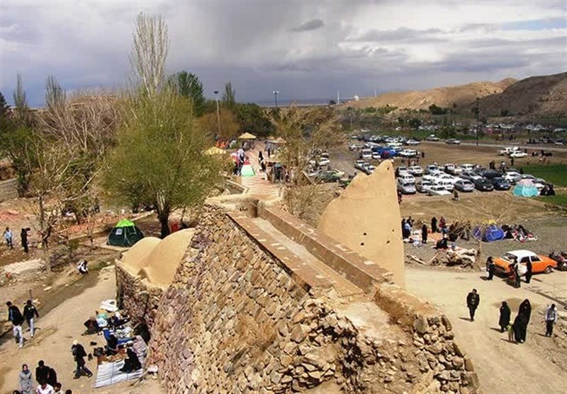ارائه خدمات مطلوب به مسافران و گردشگران نوروزی در راستای ترویج معروف در گناباد