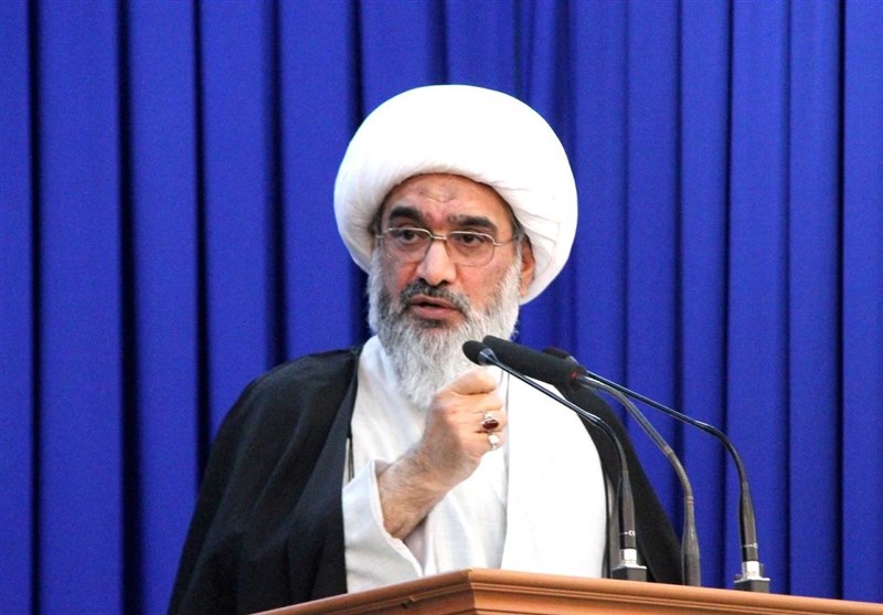 توسعه ابتذال فرهنگی، لاابالی گری و بی حجابی در دستور کار دشمن است