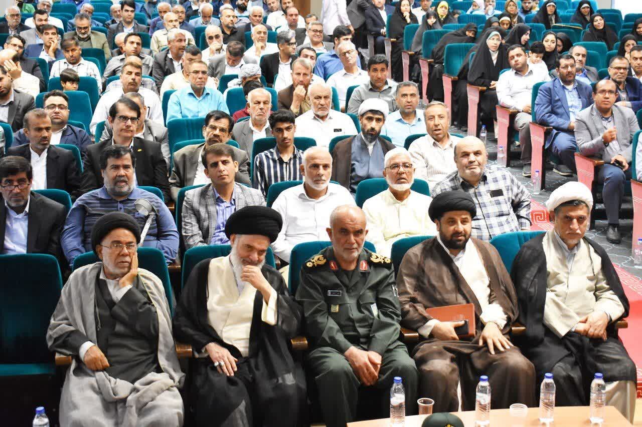 نه تنها مدیران بلکه همگان نسبت به مسائل فرهنگی وظیفه دارند.
