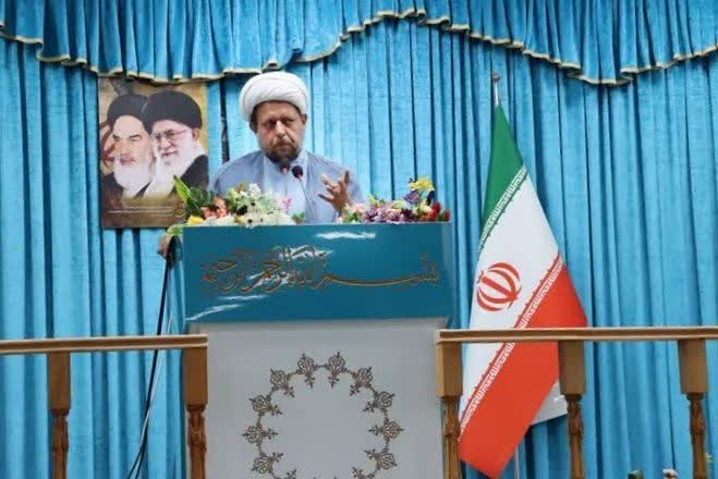 نباید مقابل هنجارشکنی دینی در جامعه کوتاهی شود.
