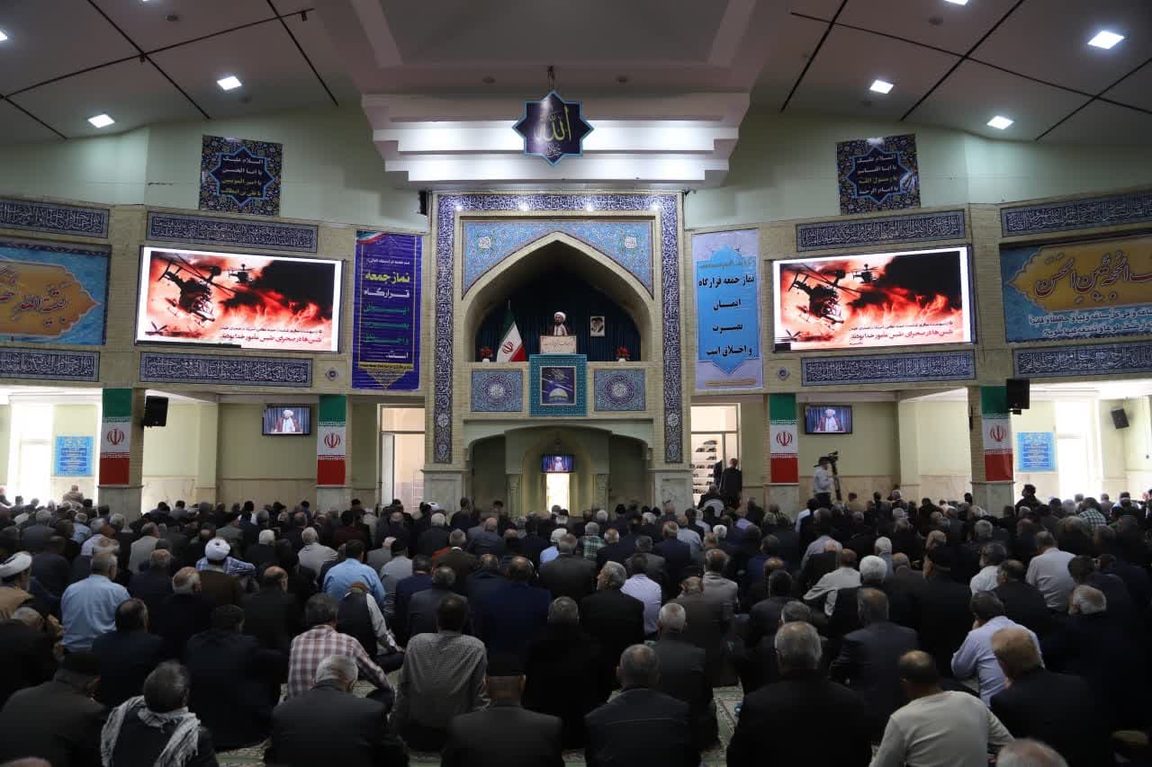 دشمن در عرصه حجاب فراتر از مسائل سیاسی، به دنبال سست شدن بنیان خانواده است