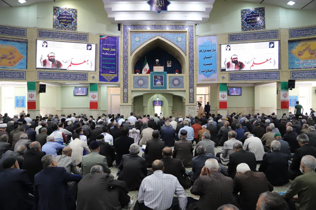 مسئولین در عرصه عفاف و حجاب و نظارت بر بازار پوشاک به وظایف قانونی خود عمل کنند
