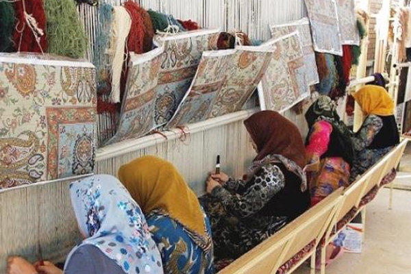 سبزوار: اجرای طرح «زنان کارآمد؛ روستای سرآمد» در روستای ایزی