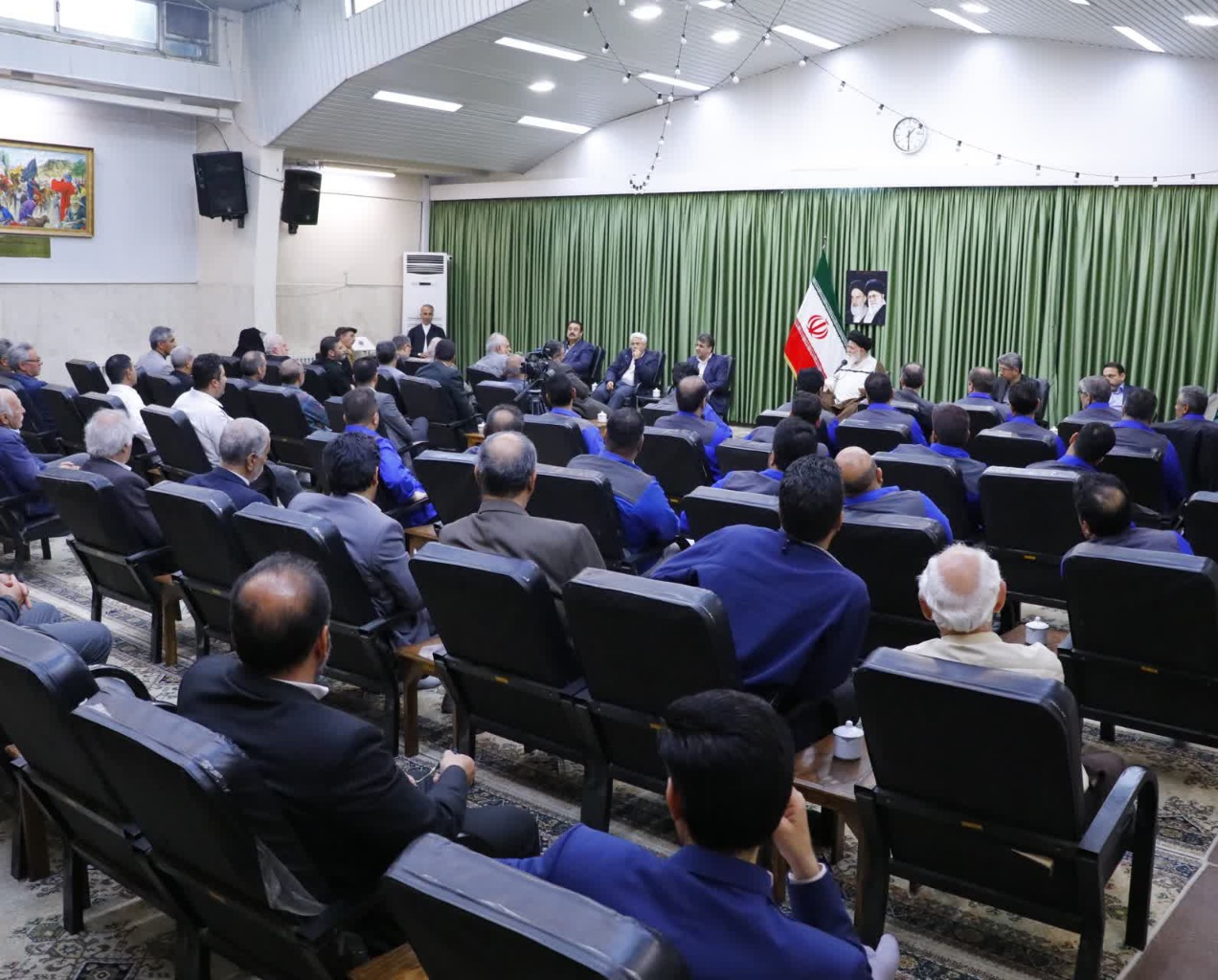  رفع مشکلات معیشتی کارگران نیازمند یک طرح جامع است/ کارگر تنها با طرح نهضت ملی مسکن خانه‌دار نمی‌شود