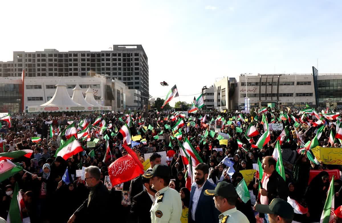  موضوع عفاف و حجاب و برهنگی و عریانی یکی از دسیسه‌های دشمن است