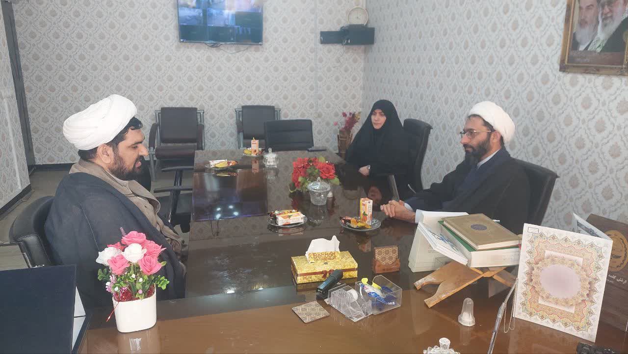 جلسه مسئولان استانی طرح انسان مسئول در استان کرمانشاه برگزار شد