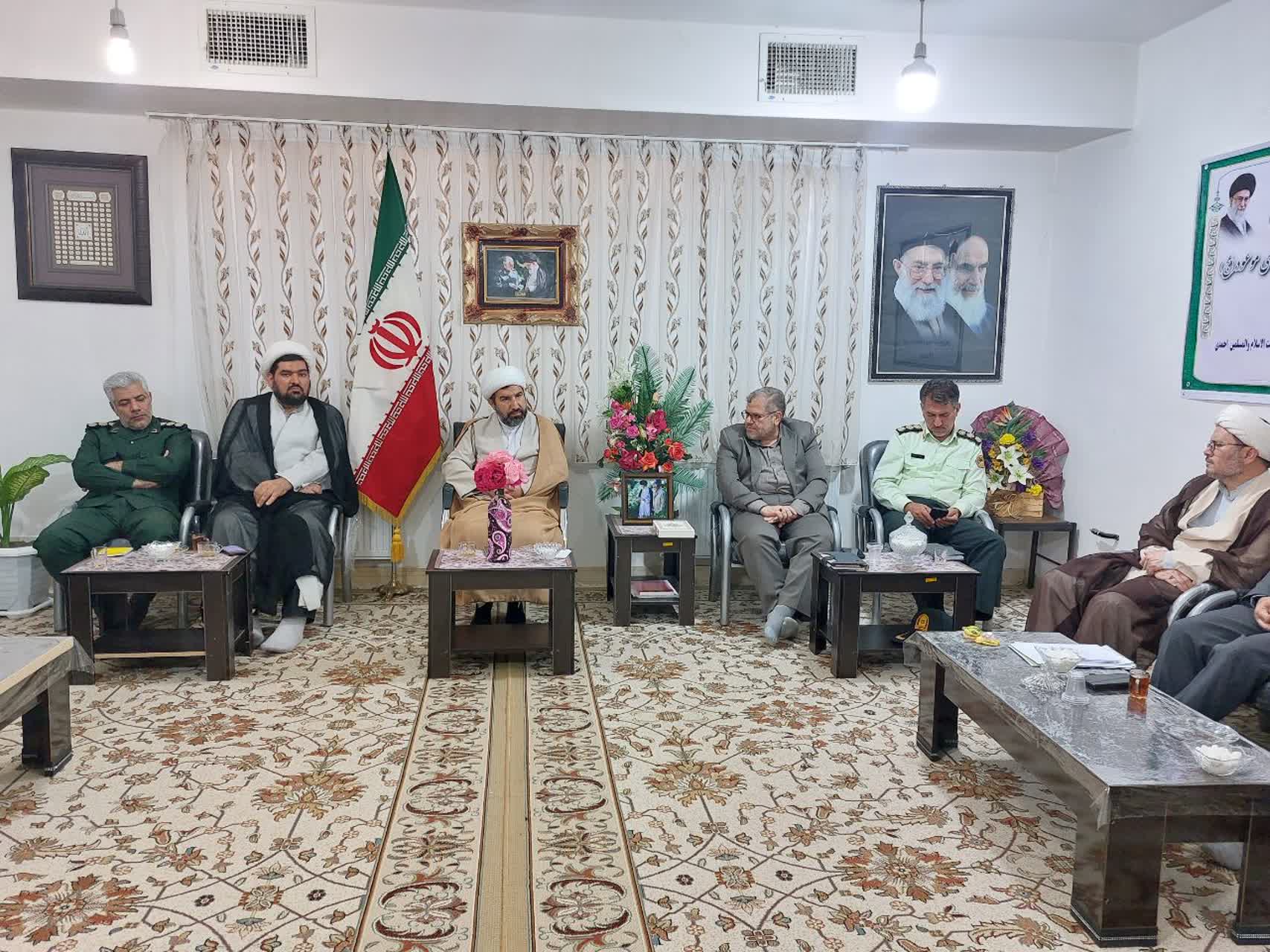 جلسه ستاد امر به معروف و نهی از منکر شهرستان هرسین با حضور دبیر ستاد استان برگزار شد