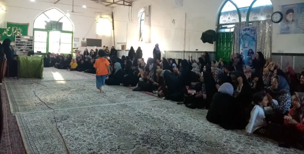 نشست جهاد تبیین با حضور خواهران داوطلب گروههای جهادی امر به معروف و نهی از منکر شهرستان زرند