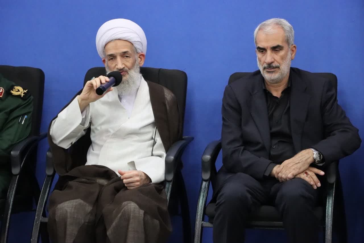 آیت الله رئیسی با تمام وجودش برای مردم می‌سوخت و به عشق آنها تلاش می‌کرد