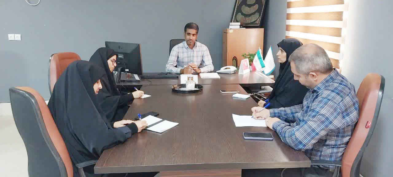 نقش نخبگان علمی و همچنین قشر دانشجو در تقویت گفتمان  امربه معروف بسیار حائز اهمیت است