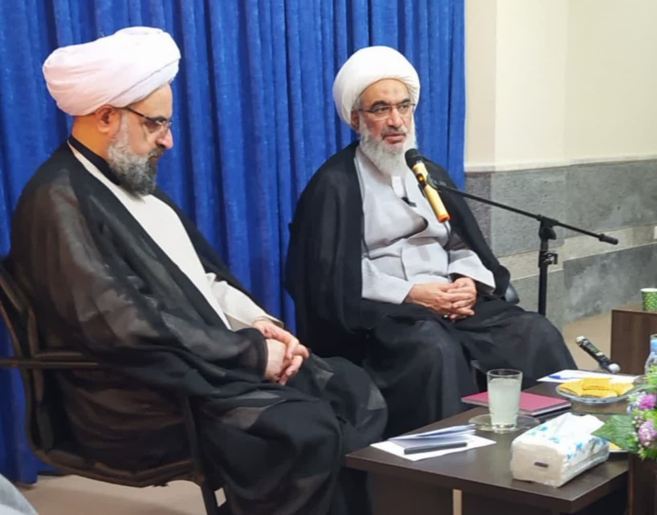نشست اعضای اصلی ستاد امر به معروف بوشهر با دکتر طاهری آکردی