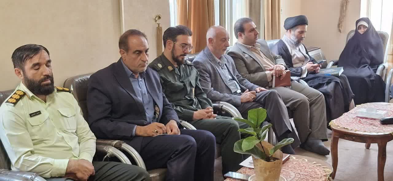 جلسه آموزشی در اداره کار، تعاون و رفاه اجتماعی با موضوع:( فلسفه امر به معروف و نهی از منکر)