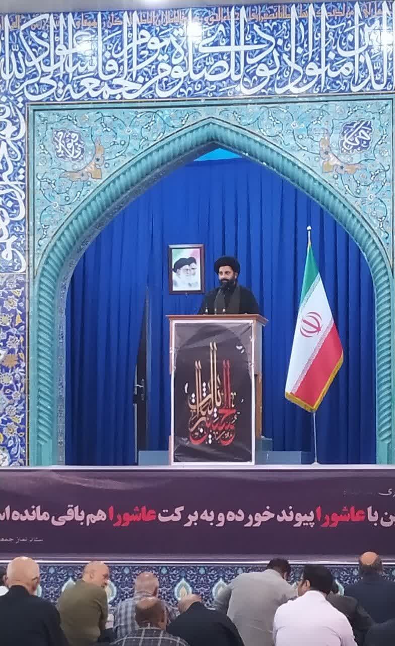 حکمرانی دینی باید تقویت شود