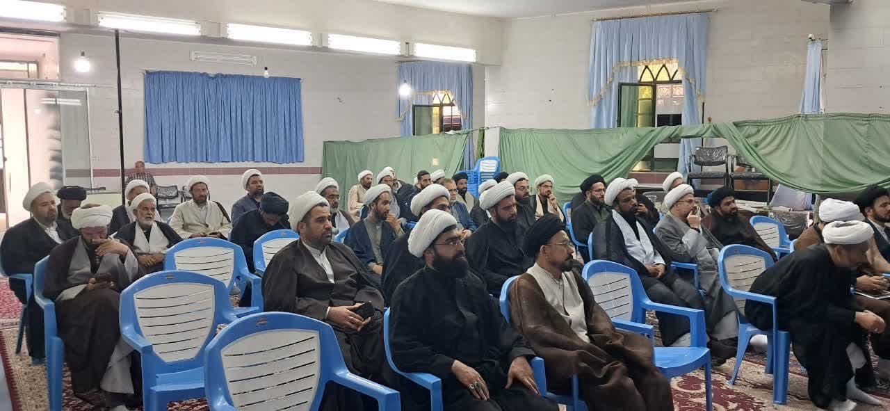 جلسه مبلغین و مبلغات  شهرستان ابرکوه ویژه دهه احیاء برگزارگردید