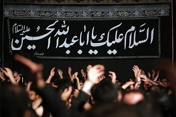 دسته عزاداری خودجوش خواهران و برادران در شام غریبان امسال در یکی از پارک های کرج و دفاع از حجاب