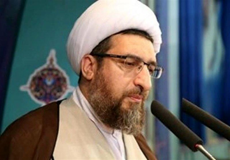 خاموشی برق مصلای امام خمینی(ره) برای کاهش مصرف برق