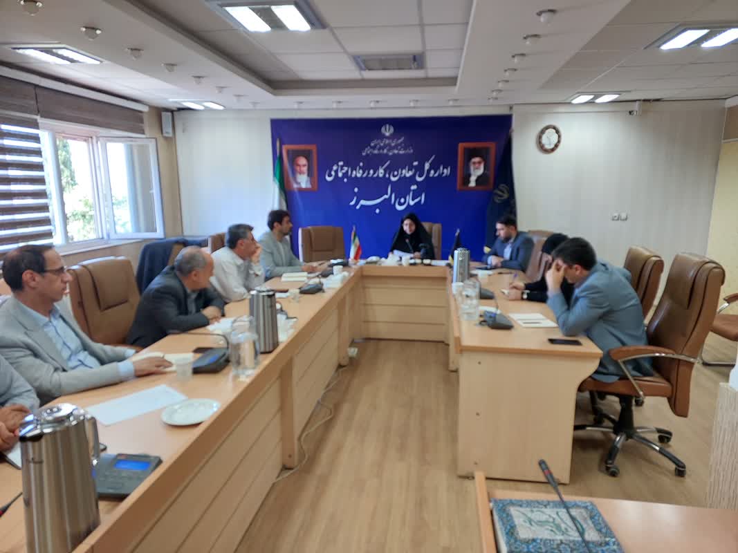 برگزاری نشست خبری شورای امر به معروف و نهی از منکر اداره کل کار و رفاه اجتماعی استان البرز