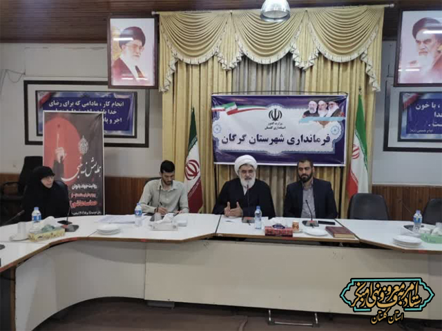 به مناسبت هفته احیاء همایش بانوان زینبی (س)، روایت جهاد بانوان پرچم‌دار ایستاده در تاریخ حماسه عاشورا برگزار شد.
