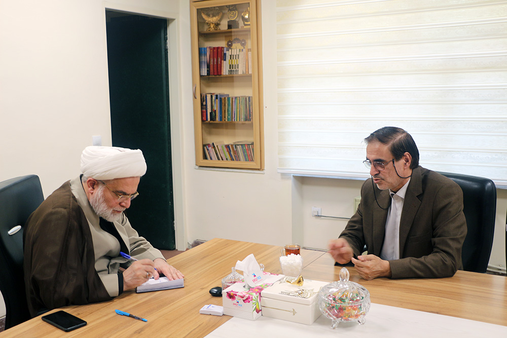 دیدار دبیر ستاد امر به معروف کردستان با حجت الاسلام و المسلمین پورذهبی