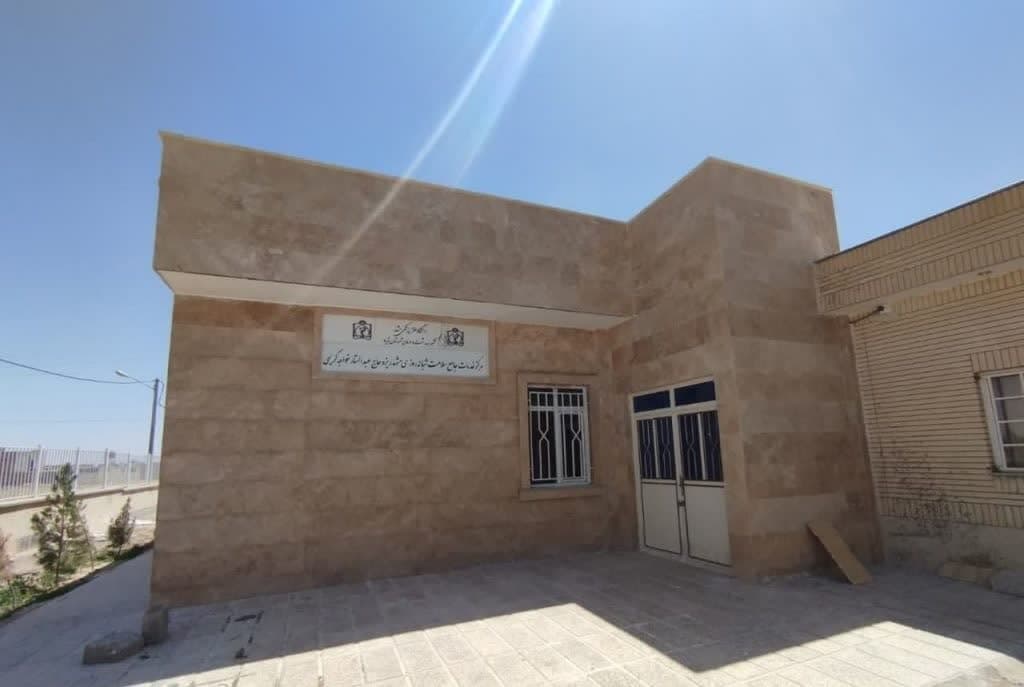 شهروندخبرنگار تایباد: فعالیت شبانه روزی درمانگاه در بخش میان ولایت تایباد یک مطالبه مهم مردمی است