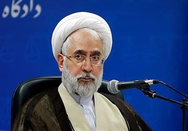  تمرد از دستور پلیس جرم محسوب می‌شود‌