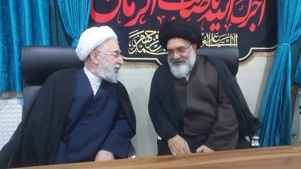 گردش مالی فروشگاه‌های زنجیره‌ای استان ما در تهران است و خرده فروش‌ها را هم نابود کرده‌اند